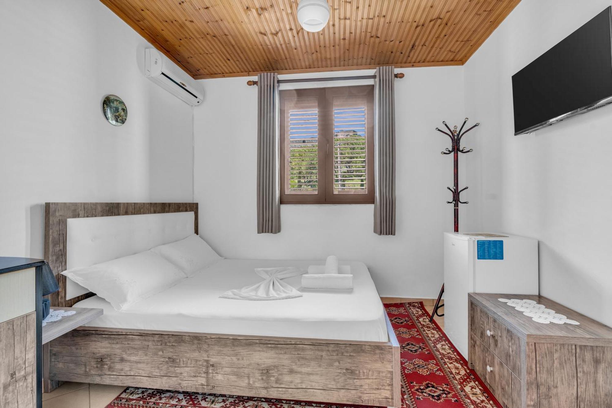 Guesthouse Emiljano 培拉特 外观 照片